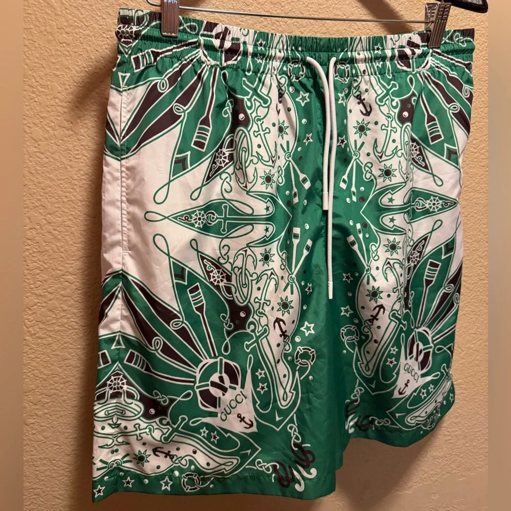 New Authentic Gucci Logo Swim Shorts Green White
